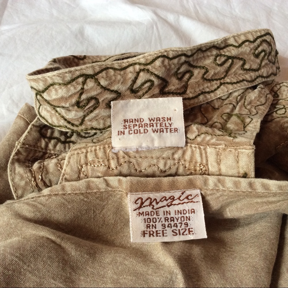 VTG Embroidered Indian halter top bra w/ vest set - Picture 6 of 8